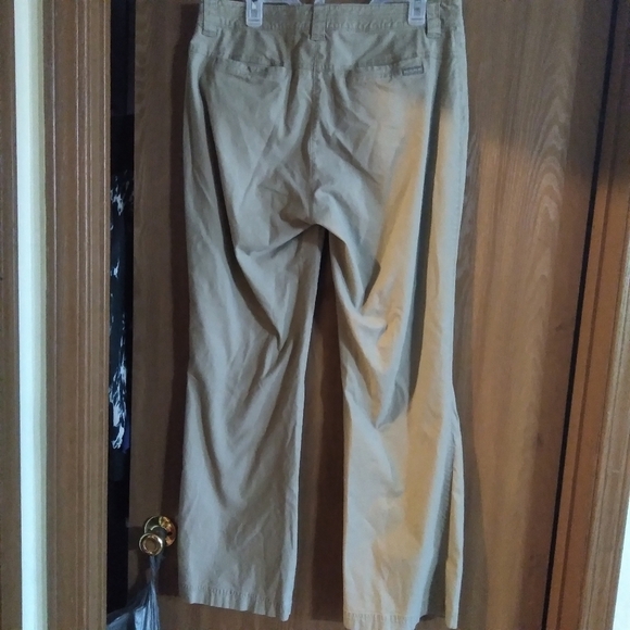 Womens Woolrich Khakis - Picture 3 of 6
